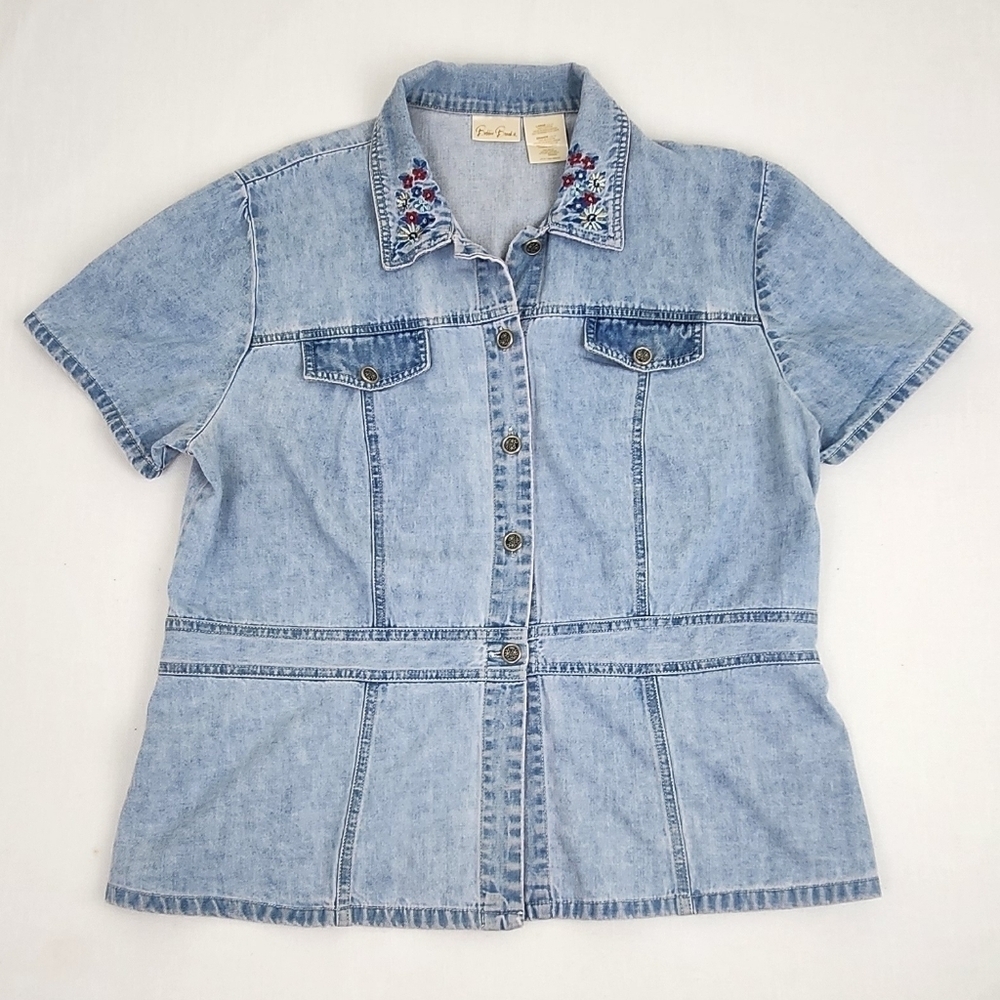 Bobbie Brooks Spring Flowers Lightweight Denim Style Button Down Top